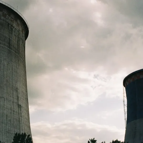 Can AI autonomously manage global nuclear arsenals without human veto?