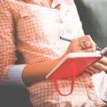 create a personalized curriculum that maximizes student engagement across subjects