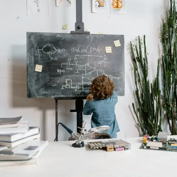 Can AI explain a complex scientific theory to a child?